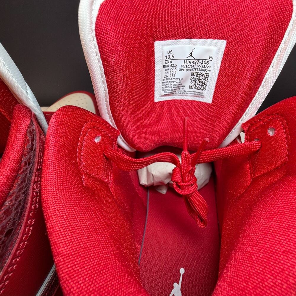 Air Jordan 1 Mid “Valentine’s Day 2025” – HJ9337-106 | 9M/10.5W - Picture 11 of 14